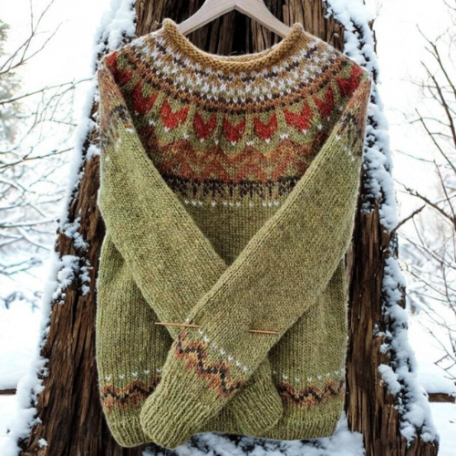 Isla | Warm jumper with a classic woven pattern