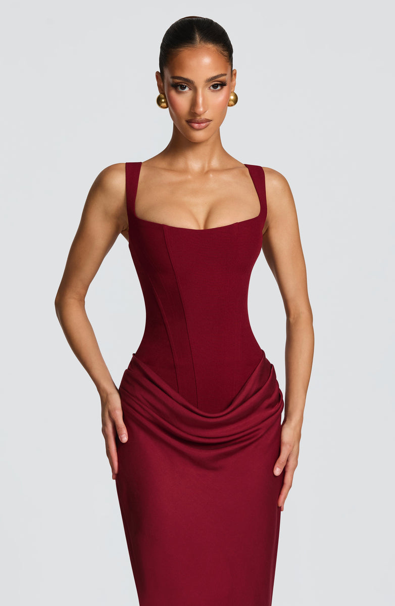 Aria | Hourglass Maxi